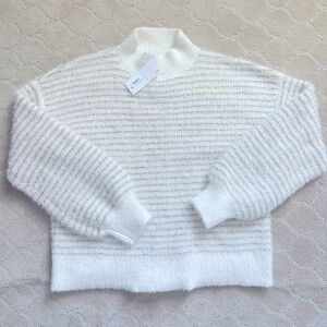 NWT Liz Claiborne Gold Striped Sweater